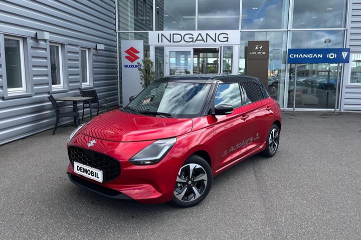 Rød Suzuki Swift fra 2026 set udefra