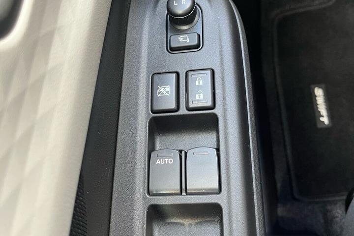 Rød Suzuki Swift fra 2026