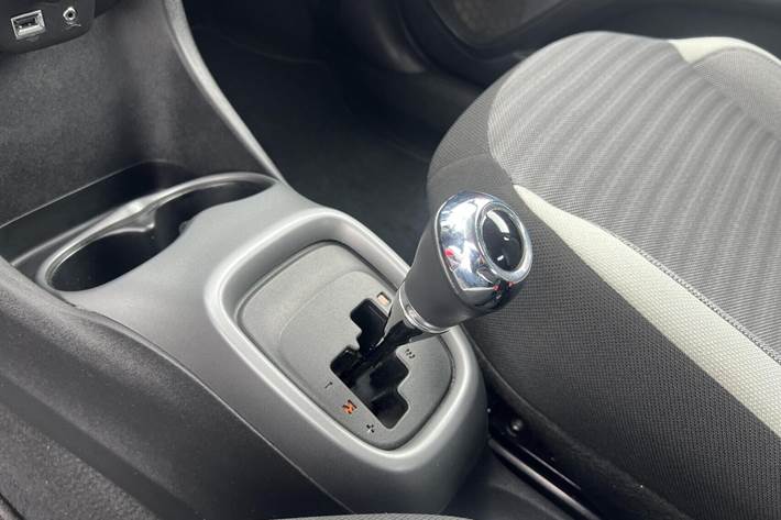 Rød Toyota Aygo fra 2019