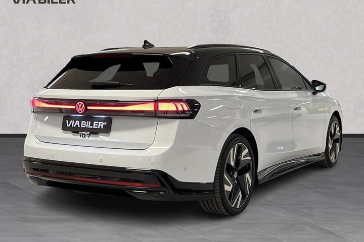 Hvid VW ID.7 fra 2026
