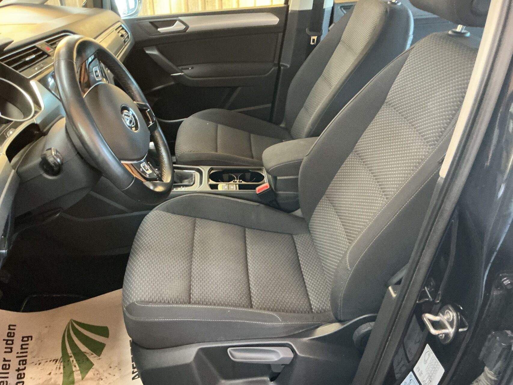 Sort VW Touran fra 2020
