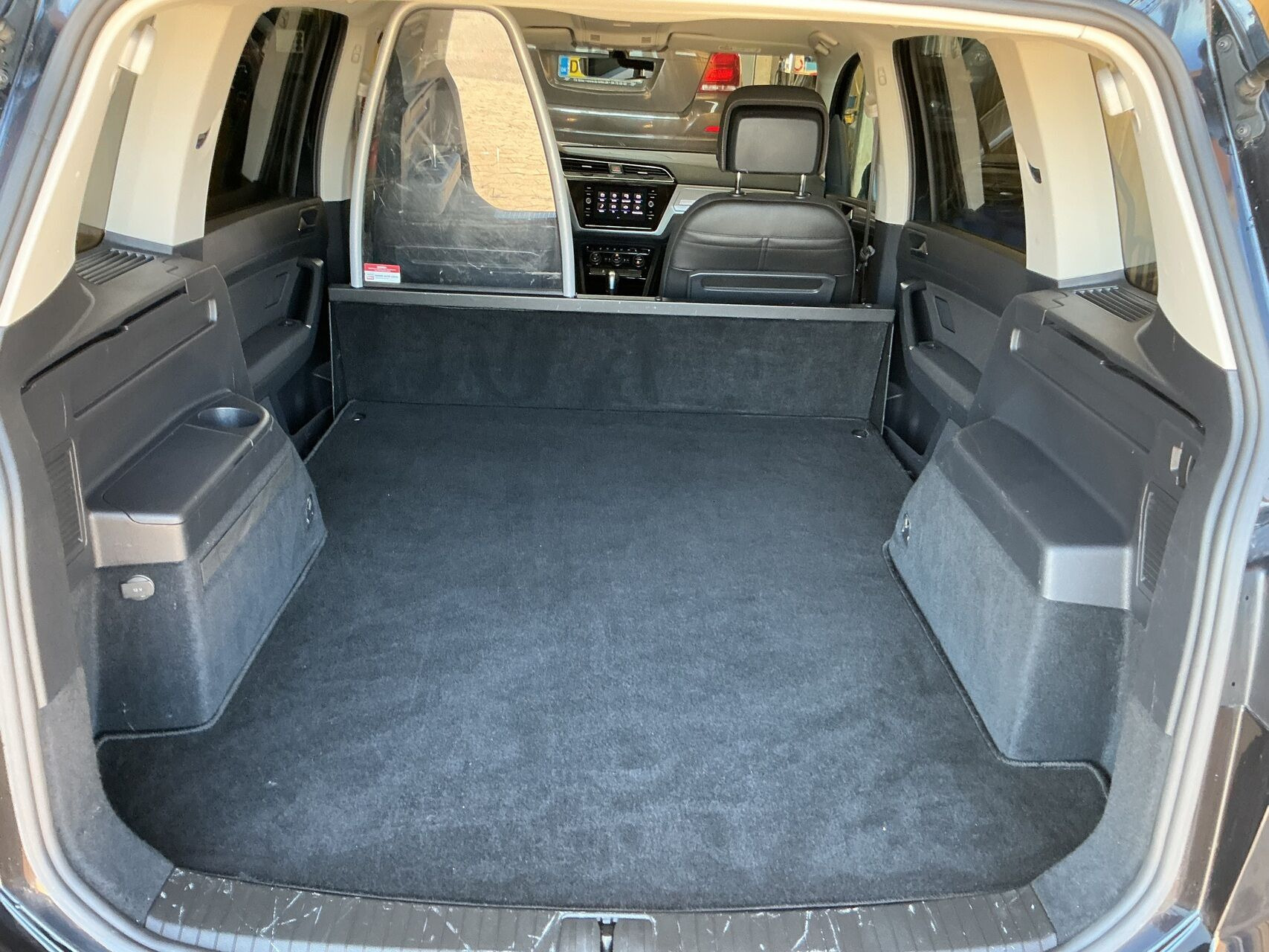 Sort VW Touran fra 2020