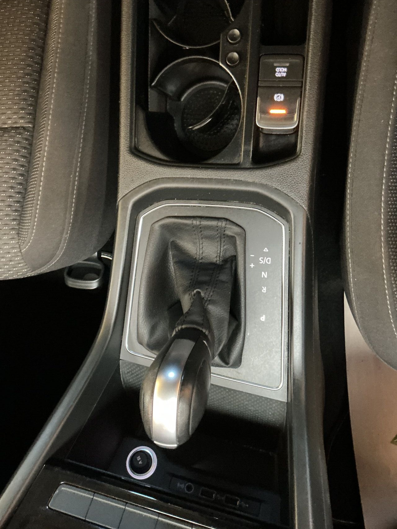 Sort VW Touran fra 2020