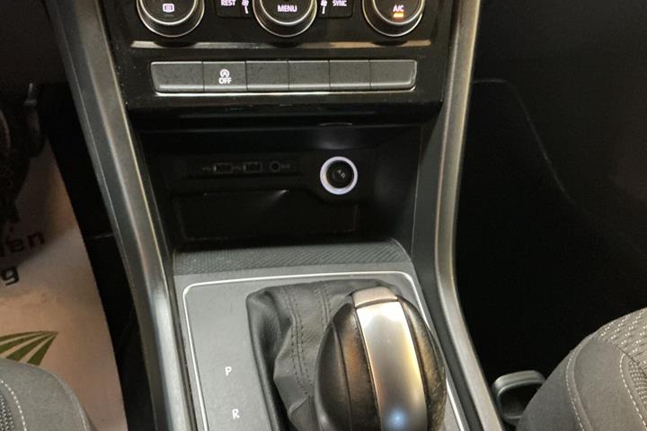 Sort VW Touran fra 2020