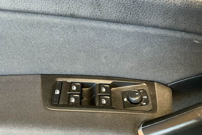 Sort VW Touran fra 2020