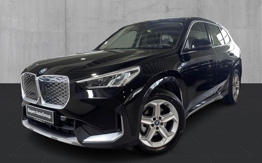 BMW iX1 eDrive20 X-Line