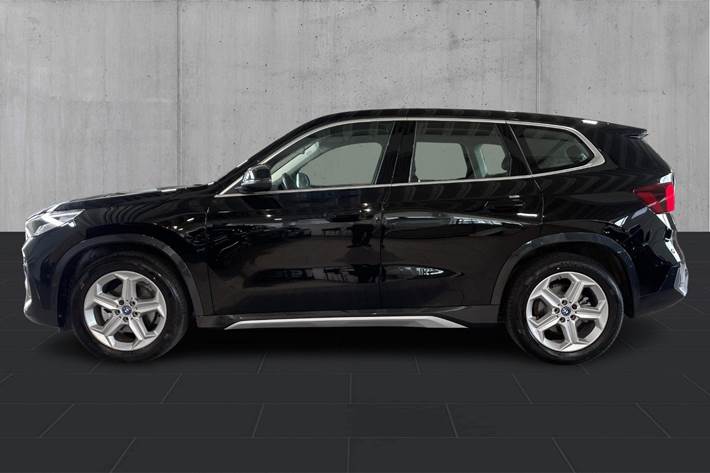 Sort BMW iX1 fra 2023