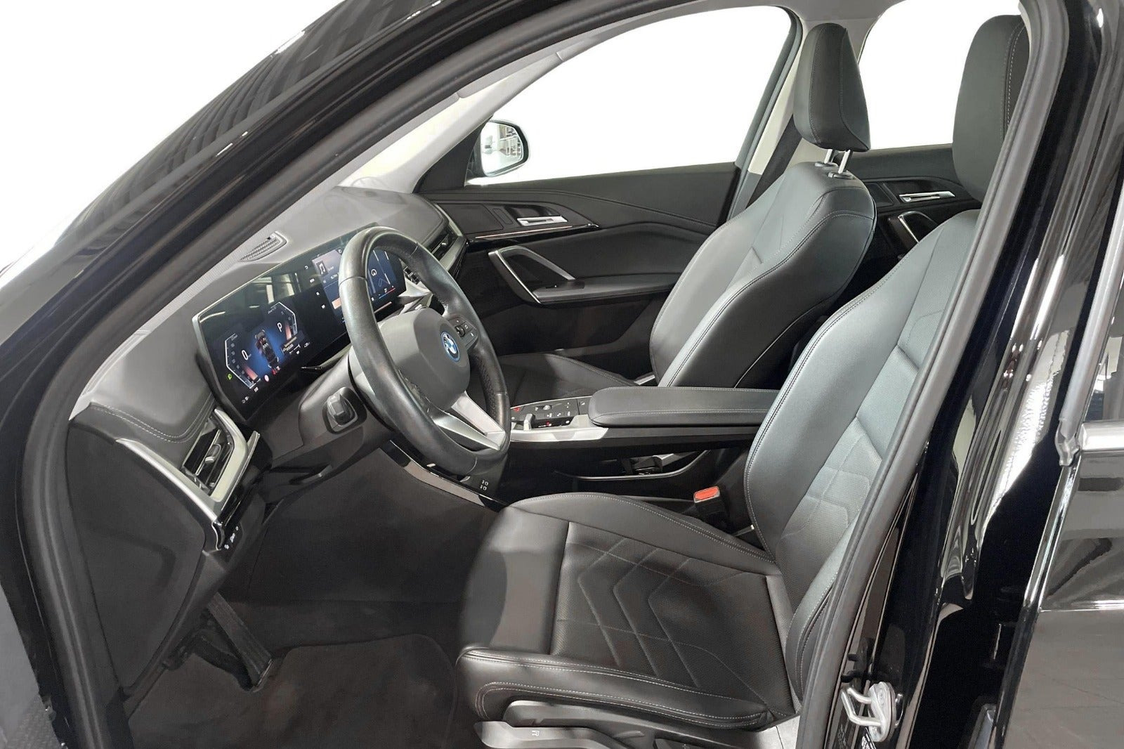Sort BMW iX1 fra 2023