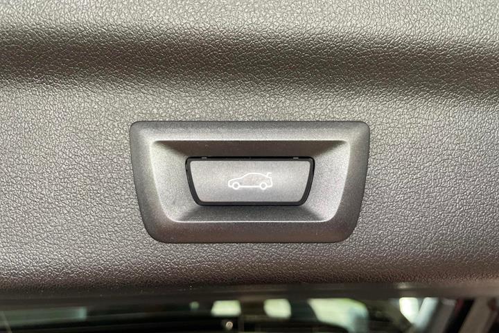 Sort BMW iX1 fra 2023