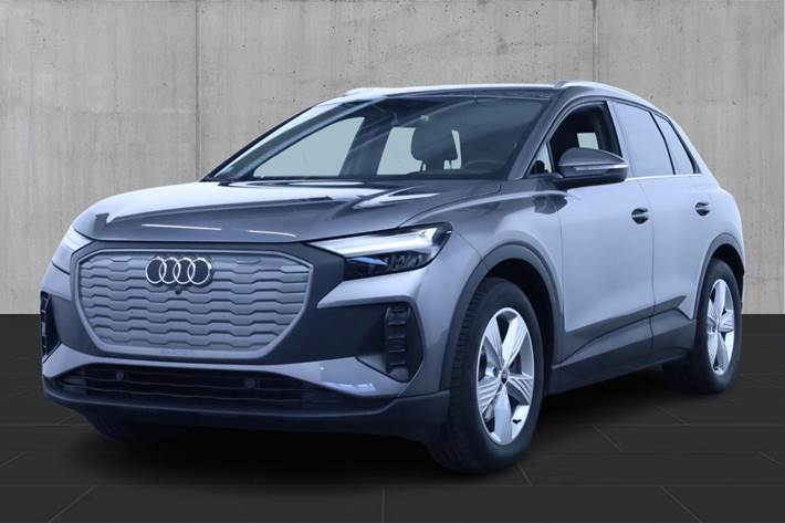 Grå Audi Q4 e-tron fra 2024