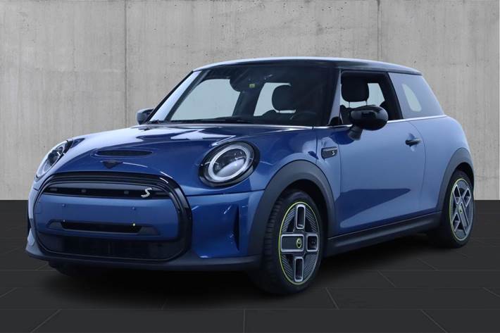 Blå Mini Cooper SE fra 2021