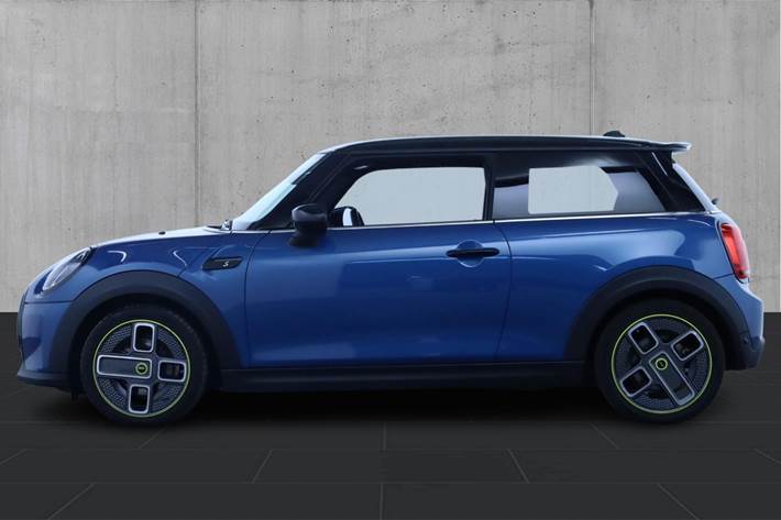 Blå Mini Cooper SE fra 2021