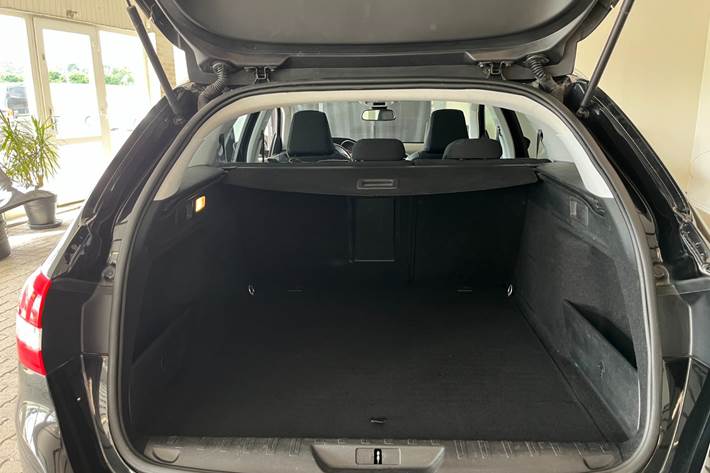 Sort Peugeot 308 fra 2018