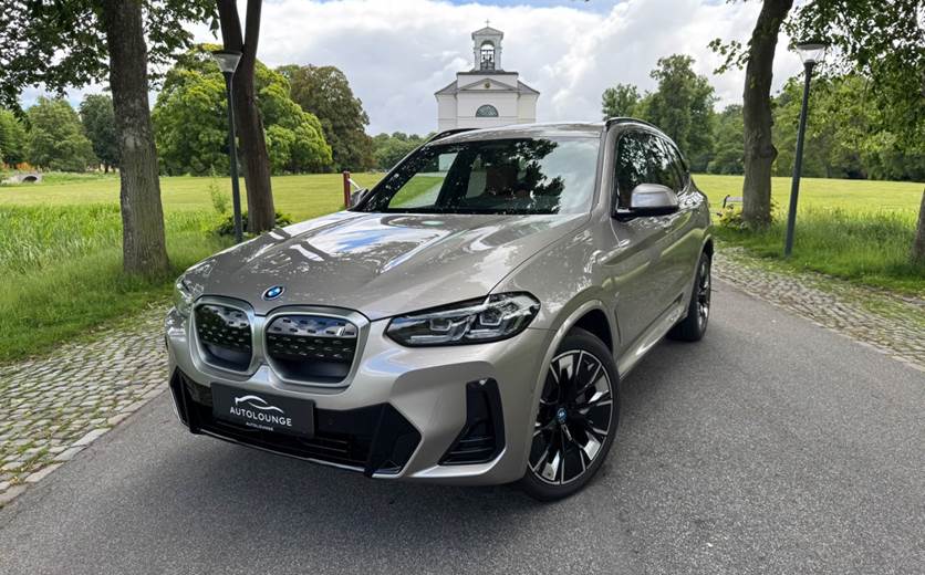 BMW iX3 Charged M-Sport