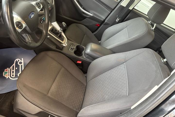 Sort Ford Focus fra 2013
