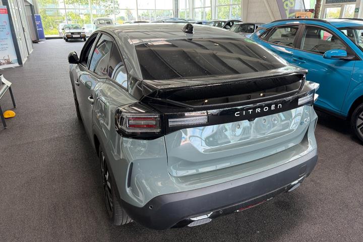 Grøn Citroën ë-C4 fra 2025