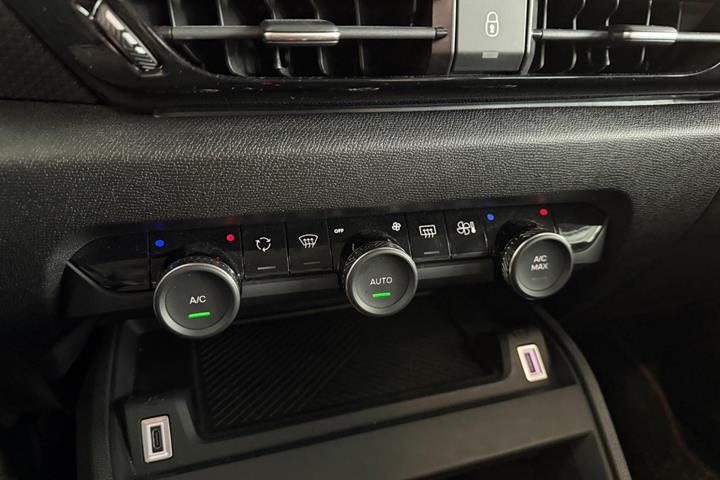 Grøn Citroën ë-C4 fra 2025