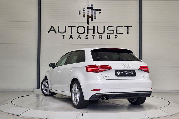 Hvid Audi A3 fra 2018