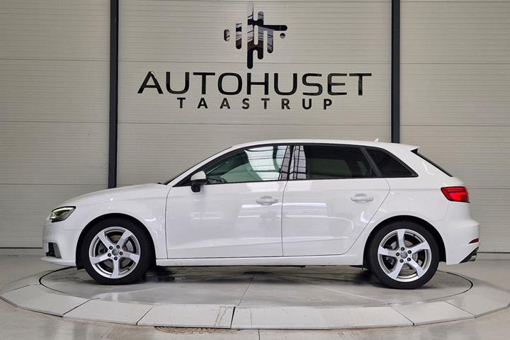 Hvid Audi A3 fra 2018