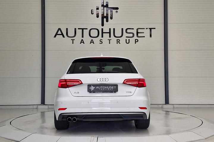 Hvid Audi A3 fra 2018