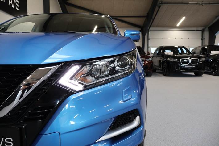 Blå Nissan Qashqai fra 2019