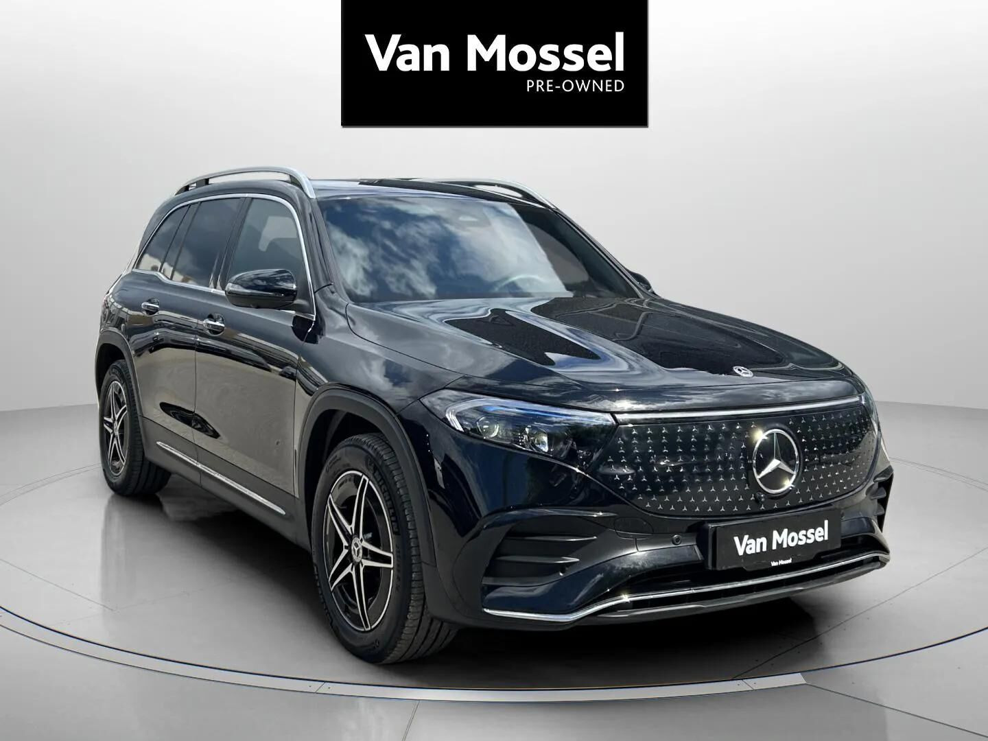 Sort Mercedes EQB250+ fra 2025