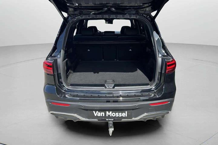 Sort Mercedes EQB250+ fra 2025