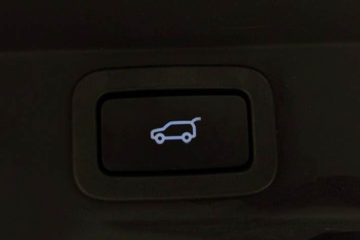 Blå Land Rover Range Rover sport fra 2018