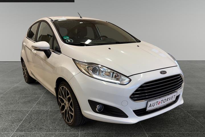 Hvid Ford Fiesta fra 2014