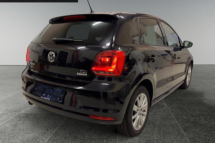 Sort VW Polo fra 2017