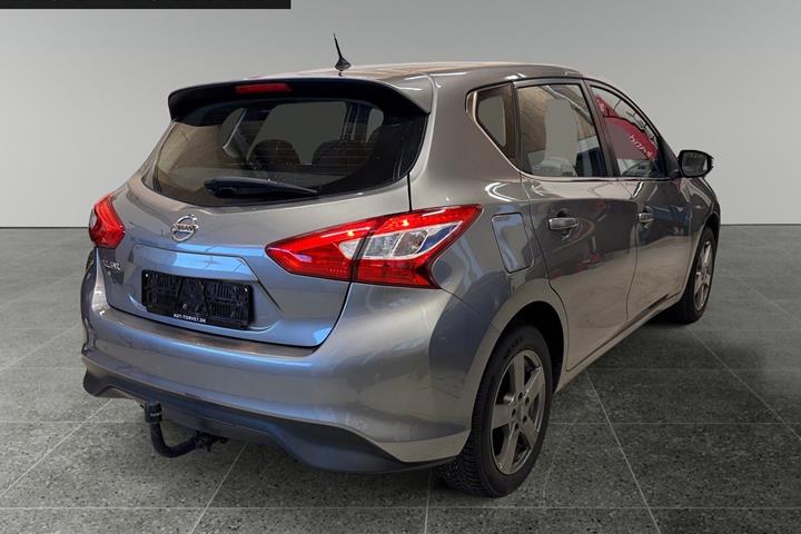 Sort Nissan Pulsar fra 2016