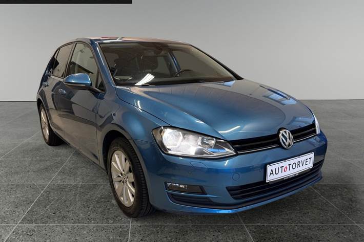 Blå VW Golf VII fra 2016