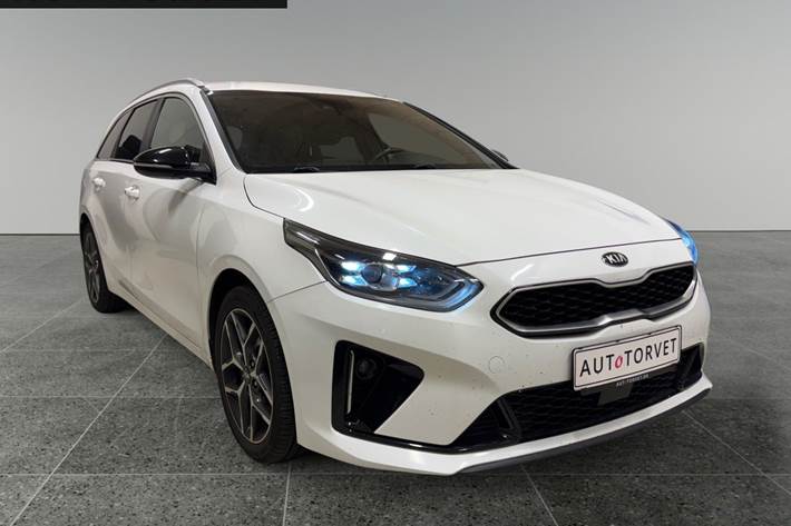 Hvid Kia Ceed fra 2019