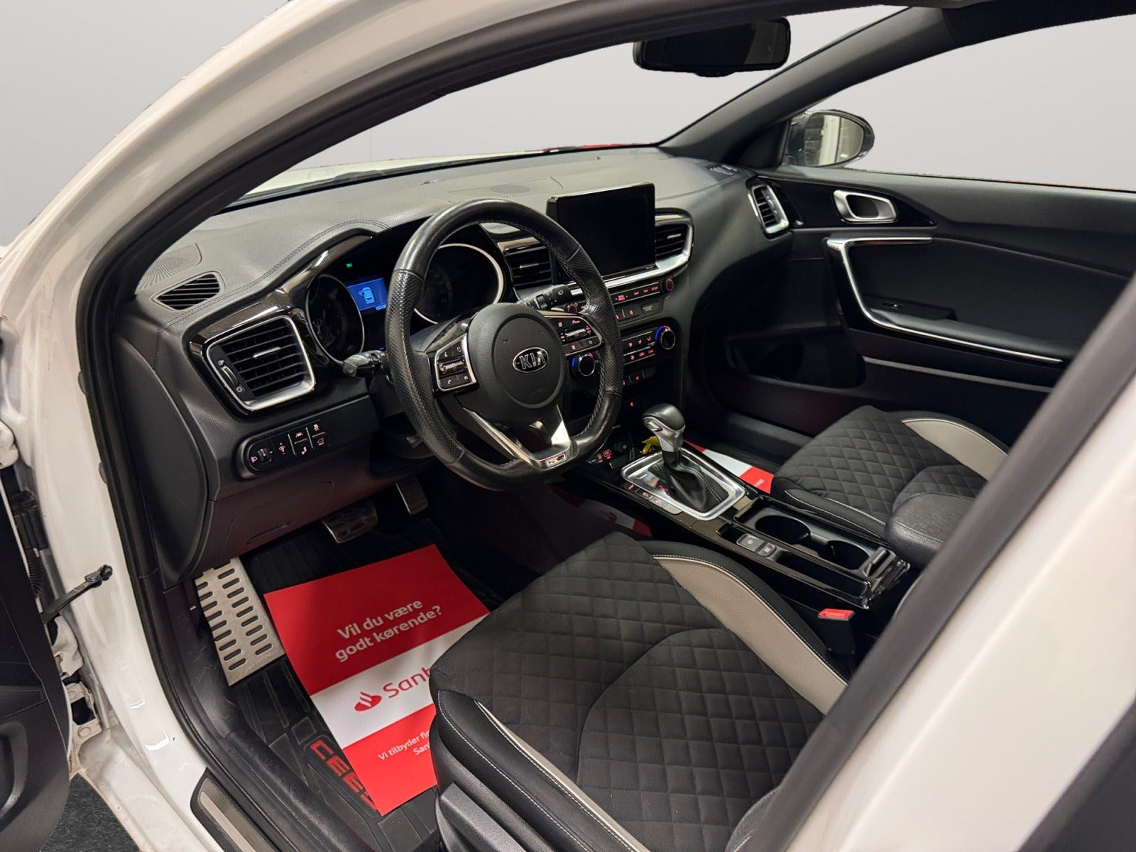 Hvid Kia Ceed fra 2019