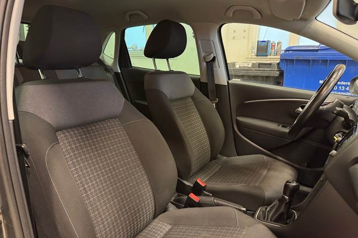 Grå VW Polo fra 2017