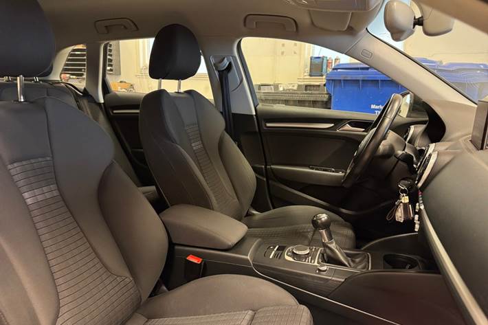 Sort Audi A3 fra 2015