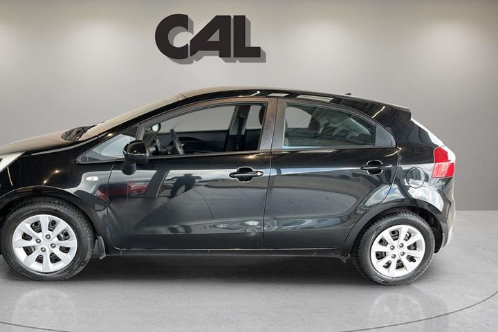 Sort Kia Rio fra 2015