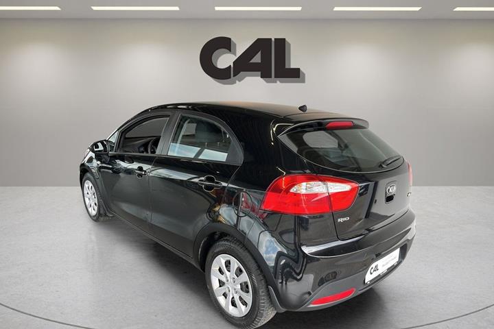 Sort Kia Rio fra 2015