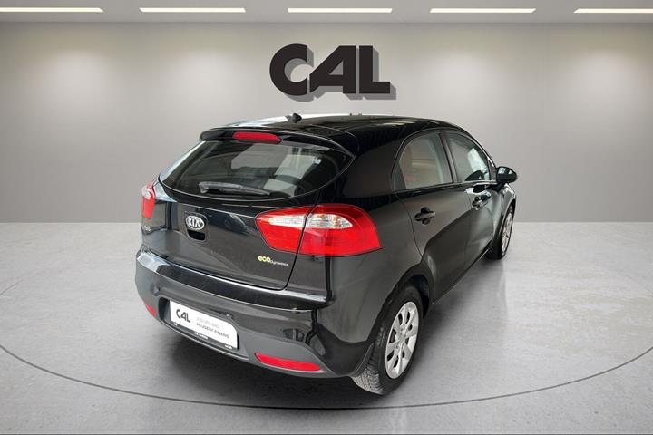 Sort Kia Rio fra 2015