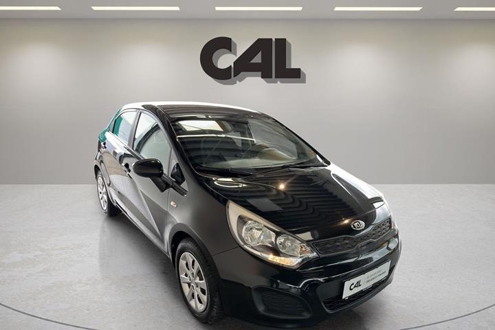Sort Kia Rio fra 2015