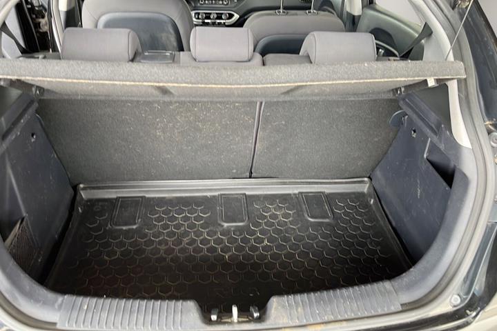 Sort Kia Rio fra 2015