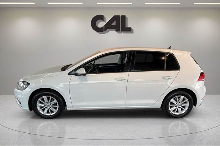 Hvid VW Golf VII fra 2017