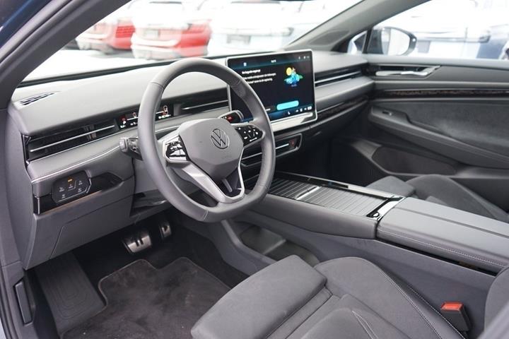 Blå VW ID.7 fra 2025