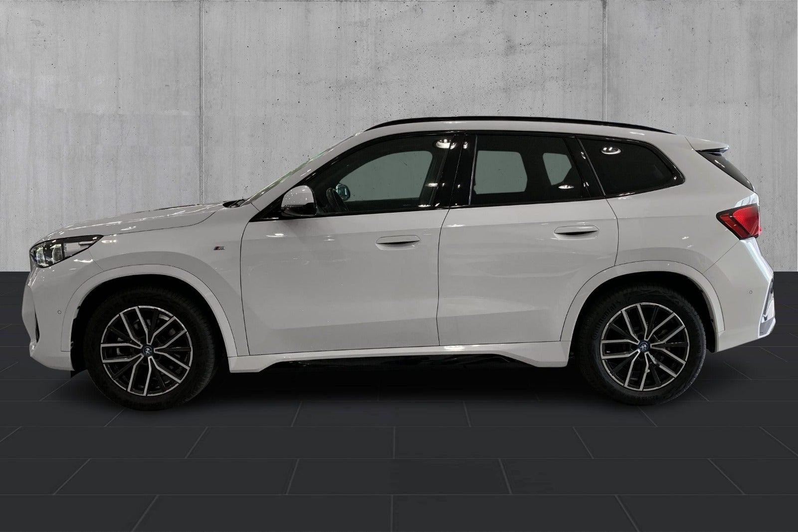undefined BMW iX1 fra 2024
