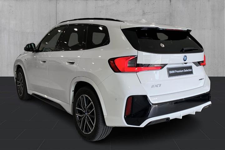 undefined BMW iX1 fra 2024