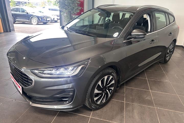 Grå Ford Focus fra 2023