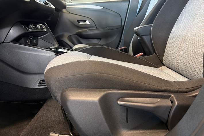 Sort Opel Corsa-e fra 2024