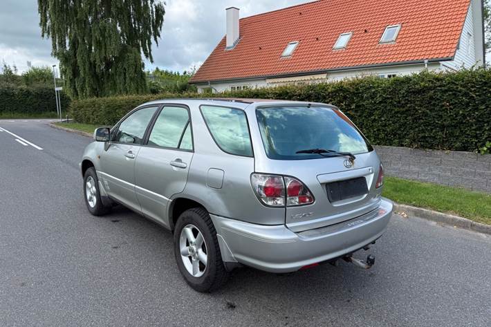 undefined Lexus RX300 fra 2001