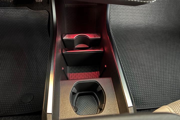 Rød Renault Scenic E-Tech fra 2024
