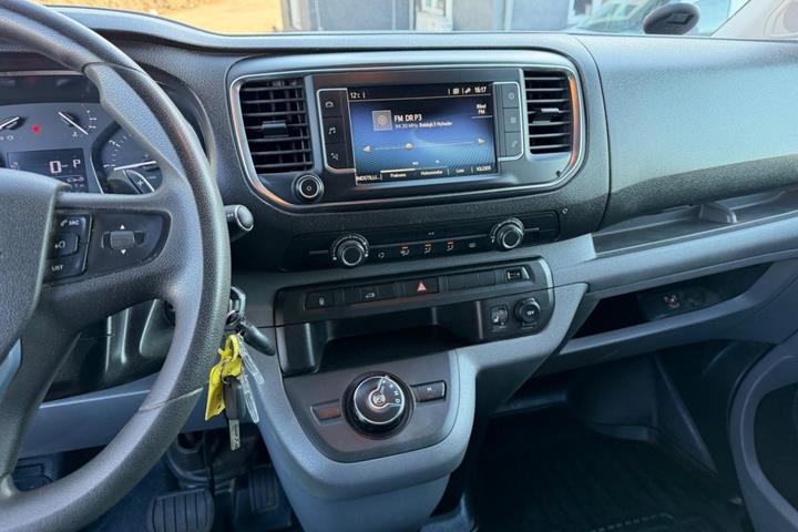 Hvid Toyota ProAce fra 2020